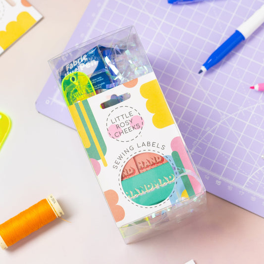 LITTLE CHEEKY GIFT BOX