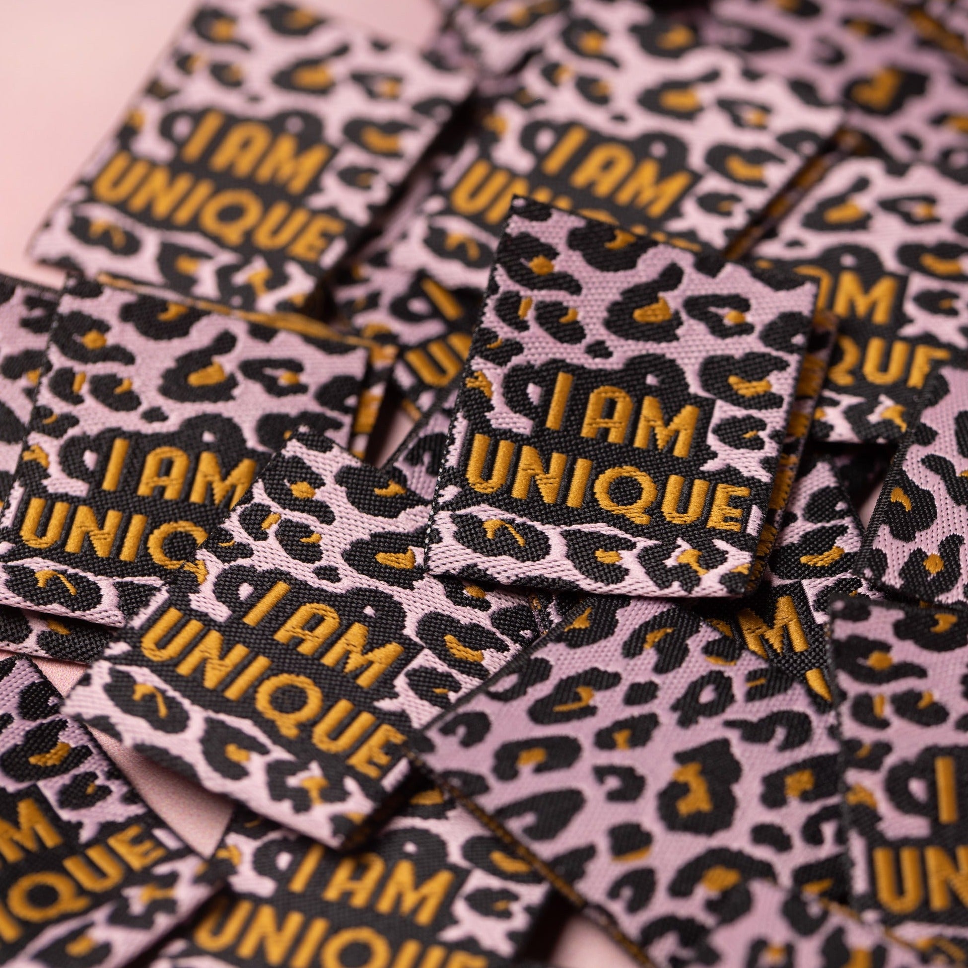 I AM UNIQUE 2.0 Pack of 6 sewing labels