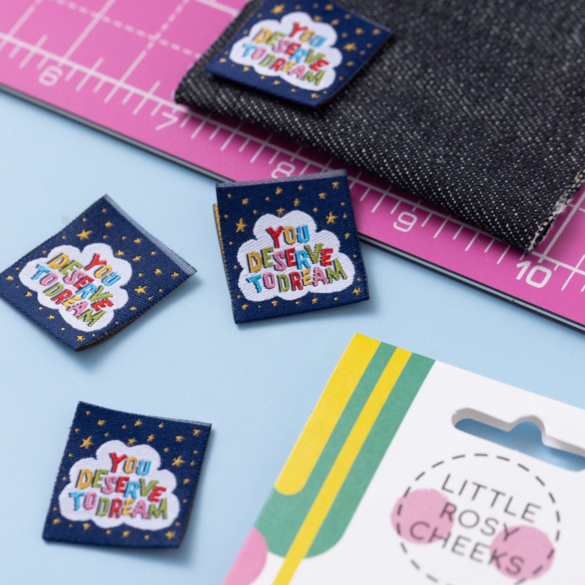 DESERVE TO DREAM Pack of 6 woven labels